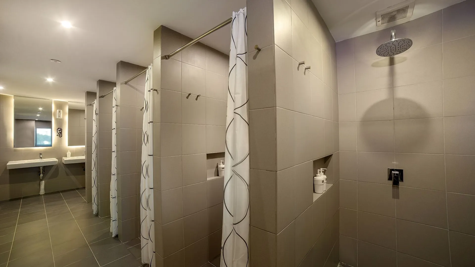 Riccarton Capsule Hotel Kuala Lumpur 3*,